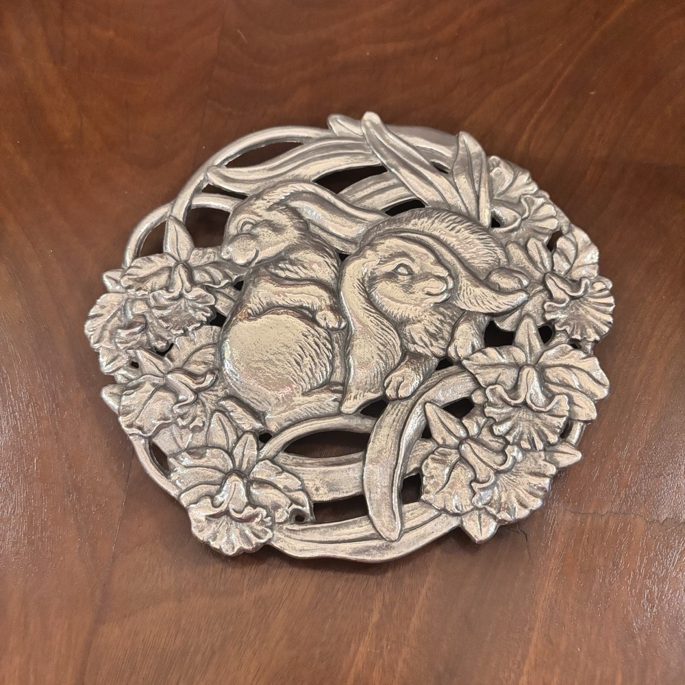 Vintage Arthur Court Bunny Rabbit Trivet 1995 Aluminum Hot Plate Easter